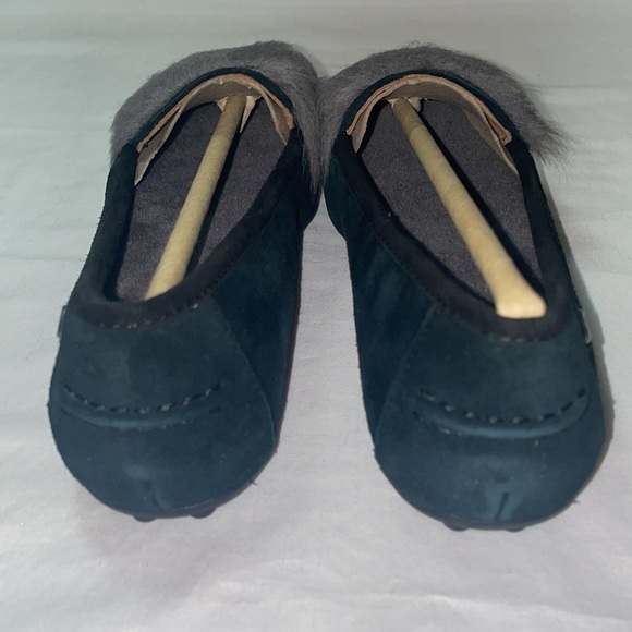 New Women's Ugg Wisp Suede Loafer in Black & Charcoal Size 6 - Picture 7 of 16